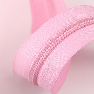 Logo personnalisé 5 #   Rouleau de fermeture éclair long en nylon pour sac à dos de sport, rouleaux de fermeture éclair noirs avec longue chaîne pour sacs de transport - Product Image 4