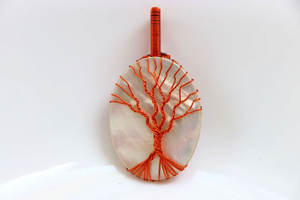 Colgante de Ópalo Blanco Hecho a Mano con Árbol de la Vida, Envuelto en Alambre de Cobre, Piedra Ovalada, Joyería Espiritual de Sanación - Product Image 5