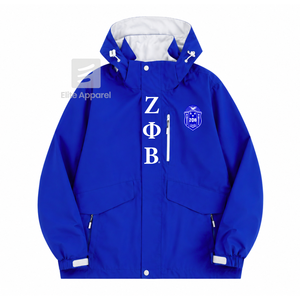 Chaqueta Impermeable Personalizada de la Hermandad Zeta Phi Beta, Azul y Blanca, de Poliéster, Manga Larga, Cierre Frontal con Cremallera, Logotipo Bordado - Product Image 1