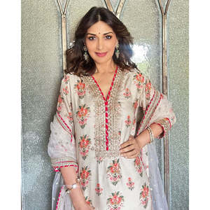 Ensemble de costume de fête pour femmes élégant haut Sharara avec fantaisie Dupatta - Product Image 2