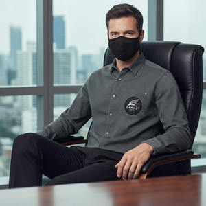 เสื้อเชิ้ตเดนิมผู้ชายดีไซน์ใหม่ปี 2024 คุณภาพดี สวมใส่สบาย รับผลิตแบบ OEM ลายเรียบและลายพิมพ์บนผ้าโพลีเอสเตอร์ - Product Image 1