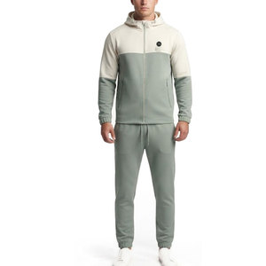 Ensemble coupe-vent moderne pour homme, tenue de sport confortable avec tissu léger pour la salle de sport, les activités de plein air et les voyages - Product Image 1