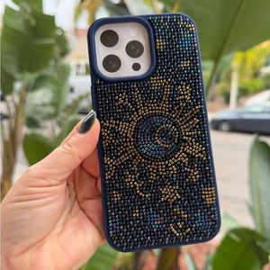 เคสโทรศัพท์ลายดอกไม้ปักครอสติชแบบทำมือ  ฝาครอบป้องกันแบบใส รูปทรงสี่เหลี่ยม งานฝีมือปักลาย - Product Image 5