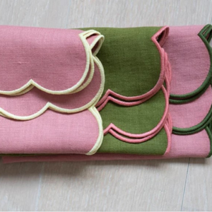 Serviettes en lin brodées avec des noms personnalisés Serviettes personnalisées un ensemble de serviettes en lin Petsonalized - Product Image 2