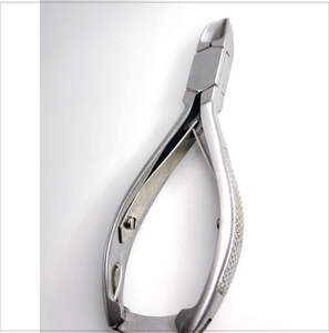 D501 Coupe-cuticules en acier inoxydable argenté de haute qualité pour pédicure, outils de soin des ongles avec logo personnalisé - Product Image 3