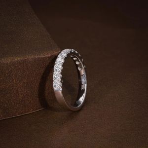 Bague de mariage demi-éternité en or 14K/18K avec diamants ronds brillants de luxe, empilable, par un fabricant de joaillerie fine - Product Image 5