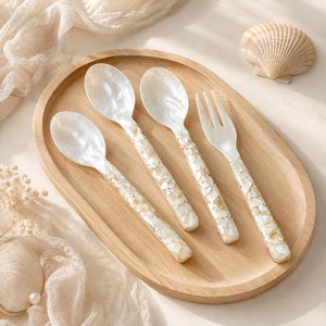 Cuillères en nacre brillante pour servir le caviar, la crème glacée et les œufs, design classique, compatibles lave-vaisselle, pour les fêtes - Product Image 3