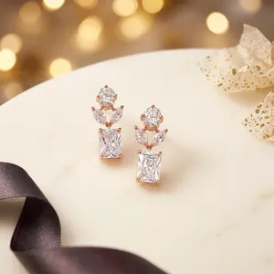 Pendientes pulidos de oro rosa de gran calidad de lujo, ropa moderna para fiestas, bodas, colección de ropa para mujeres y niñas - Product Image 2