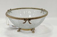 Bol en verre et métal avec bordure et base en laiton doré, forme ronde.