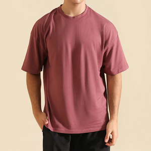 Venta al por mayor de fábrica: Camiseta casual oversize de manga corta con cuello redondo y color liso para hombre 2026, 100% algodón, tejido liso teñido, con logo frontal. - Product Image 5