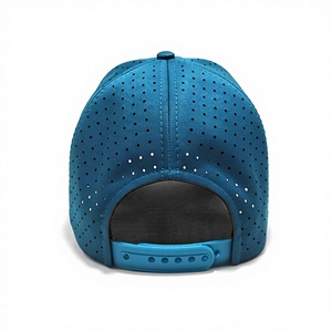 Casquette de sport pour adultes respirante à 6 panneaux, structurée, avec logo personnalisé brodé, couleur OEM ODM, fabriquée au Vietnam, découpée au laser, pour activités de plein air - Product Image 4