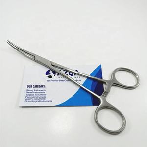 Pinza Hemostática Curva Profesional de Acero Inoxidable con Bloqueo para Perforaciones Corporales - Product Image 2