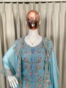 Conjunto de 3 piezas de georgette sintético para mujer con bordado de lentejuelas, top tipo shrug y pantalón palazzo - Product Image 4