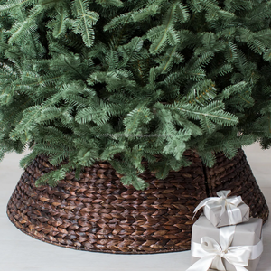 Vente en gros jonc de mer tissé à la main collier et jupe d'arbre de Noël décoration d'ornement de vacances écologique fabriqué en usine au Vietnam - Product Image 6