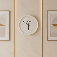 Jam Dinding Analog Bulat Minimalis Putih Matte Finish Desain Quartz untuk Ruang Tamu Terbuat dari Plastik