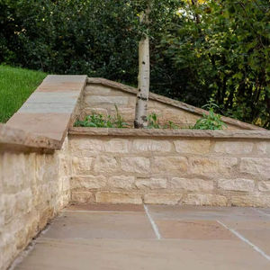 Pierre de parement Grocon Camel Dust Sandstone – Pierre naturelle pour piscines et jardins avec bord arrondi/découpé pour murs extérieurs - Product Image 1