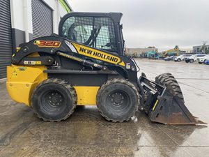 Cargadora Compacta New Holland con Retroexcavadora, Cargadora de Ruedas a Gasolina, Equipo de Construcción Compacto - Product Image 6