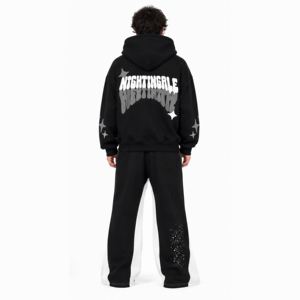 Survêtement homme en molleton de coton avec logo personnalisé, impression puff, 100% coton, style streetwear tendance. - Product Image 2