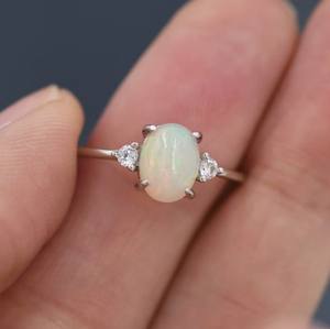 Bague en opale véritable en argent sterling, opale naturelle 6x8mm, opale d'Éthiopie - Product Image 4