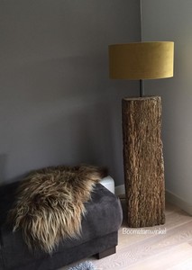 Lampadaire rustique en bois de récupération fait main avec abat-jour en tissu pour chambre, salon et décoration intérieure - Product Image 4