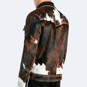 เสื้อแจ็คเก็ตหนังวัวลายสัตว์สำหรับผู้ชาย ปกคอพับทรงเข้ารูป สไตล์ลำลอง เสื้อโค้ทบอมเบอร์สำหรับฤดูหนาว พร้อมซิปและซับในขนสัตว์เทียม - Product Image 3