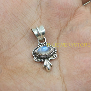 Colgante Hecho a Mano de Plata de Ley 925 con Piedra Lunar Arcoíris Natural, Joyería de Piedra Lunar con Destello Azul de Diseño Vintage para Mujer - Product Image 5