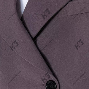 Conjunto de Falda y Blazer Corto para Mujer, Tejido Antiarrugas, con un Solo Botón, Color Gris, Estilo Casual Chic, Alta Calidad, Venta al Por Mayor - Product Image 3