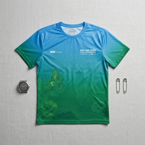 เสื้อยืดกีฬาสำหรับวิ่งออกกำลังกายผ้าซับเหงื่อน้ำหนักเบาออกแบบได้ตามต้องการ - Product Image 4
