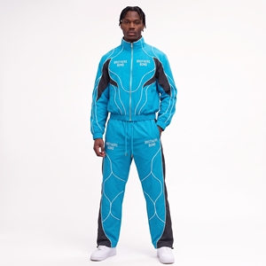 Conjunto deportivo de dos piezas para hombre, color verde bosque, marrón claro, chaqueta cortavientos con paneles curvos y pantalones deportivos a juego, estilo streetwear. - Product Image 5