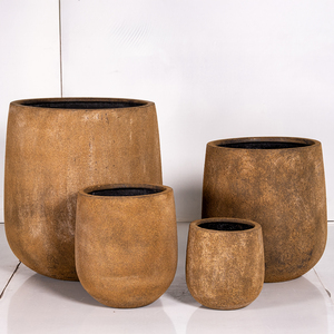 Juego de Macetas Decorativas de Fibra de Vidrio Facetadas Negras para Interiores/Exteriores Hieta Garden, 5 Tamaños, 30-70 cm - Product Image 6
