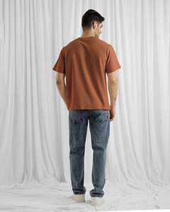 เสื้อยืดคอกลมแขนสั้นผู้ชาย ผ้าพรีเมียม สีพื้นเรียบ รับสกรีนโลโก้ ขายส่ง - Product Image 5