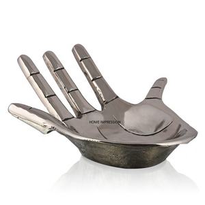 Nouvelle sculpture décorative élégante et attrayante à la main en métal bol de fantaisie sculpture bol design fait à la main pour les fournisseurs en gros - Product Image 1