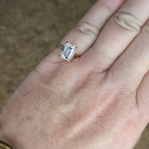 Bague de fiançailles et de mariage en diamant de laboratoire taille émeraude 1,25 carat en or jaune 14 carats, bijou de luxe certifié IGI, cadeau de fête - Product Image 2