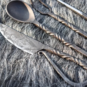 Ensemble de couverts médiévaux anciens, forgés à la main, en fer rustique, 4 pièces - Product Image 6