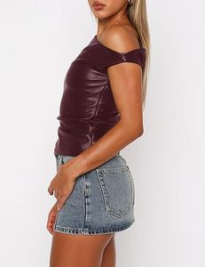 Fabricant de débardeurs en similicuir pour femmes, étiquette privée, crop top sans manches, commande en gros - Product Image 3