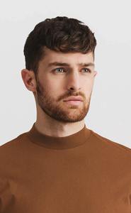 T-shirt pour homme en coton 100% marron, manches courtes, style décontracté, coupe ample, style minimaliste, logo personnalisé - Product Image 2