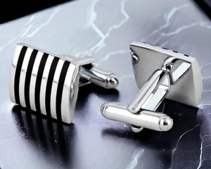 Boutons de manchette personnalisés de luxe pour hommes |   Boutons de manchette en acier inoxydable et argent sterling 925 |   Bijoux de manchette pour chemise de mariage en gros - Product Image 1