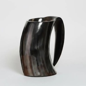 Taza de Cuerno de Búfalo Genuino Hecha a Mano con Acabado Liso, Diseño Rústico Elegante, Textura Única, Ecológica, Regalo Decorativo - Product Image 3