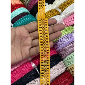 ผ้าลูกไม้ลายดอกไม้สำหรับชุดพื้นเมือง ผ้าลูกไม้ขอบโพลีเอสเตอร์ผสมฝ้ายสำหรับเสื้อผ้า - Product Image 6