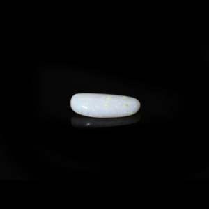 Natural Ethiopian Fire Opal 4.2 Carat Oval Cabochon Loose Gemstone for Fine Jewelry - Product Image 3
