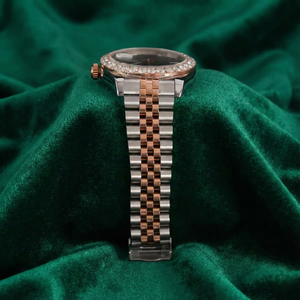 Montre à cadran noir avec lunette sertie de diamants bicolores, bracelet Jubilé, affichage de la date, cadeau pour lui, cadeau d'anniversaire - Product Image 2