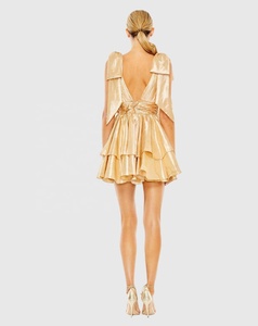Robe élégante en ivoire à motif floral miniature, coupe trapèze, pour les soirées, les bals de promo, les événements de soirée et les cocktails, avec embellissement à sequins sur le devant - Product Image 4