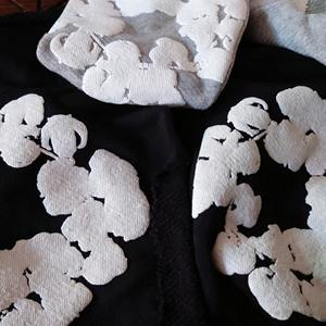 Proveedor Directo al por Mayor OMMiZ Sudadera con Capucha de Lujo de Algodón Vaquero de Diseño de Alto Gramaje con Estampado de Letras y Efecto Desgastado Baping Spider 1.1 - Product Image 1