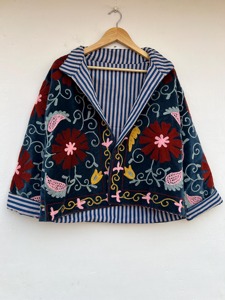 Veste bohème vintage en velours brodé de fleurs, écologique, col rond, manches longues, longueur normale, broderie artisanale, pour femmes - Product Image 2