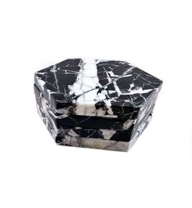 Ensemble de sous-verres hexagonaux en marbre noir avec support en liège, décoration de table moderne - Product Image 3