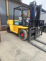 Montacargas Diésel Komatsu FD70 Usado de 7 Toneladas, Motor Original Japonés, Montacargas de Servicio Pesado para Manejo de Carga en Almacenes