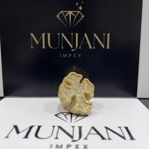 Bague en or 10k 14k pour homme, sertie d'un diamant de laboratoire taille baguette, certifié IGI, bijoux fins. - Product Image 2