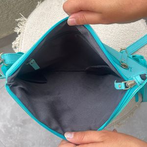 Nouveau sac à bandoulière en cuir de vachette véritable, style western, avec franges, motif floral gravé à la main, accent turquoise, pour femme - Product Image 6