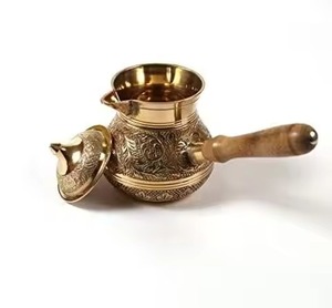 Cafetera Turca Yemení de Cobre, Forma Redonda, Cuerpo Metálico, Mango de Madera, Herramienta para Café y Té - Product Image 3