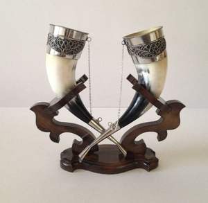 Cuerno Vikingo Grande para Beber con Soporte de Cuero, Hueso de Búfalo, Hecho a Mano, Duradero, Moderno, Calidad Premium, Se Aceptan Tamaños Personalizados - Product Image 4